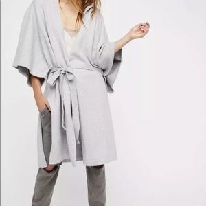 Gorgeous Linh wrap sweater